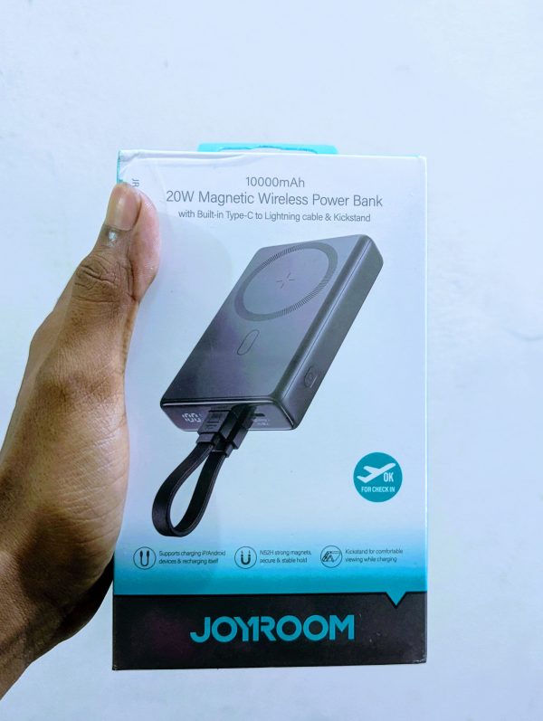 Joyroom-JR-PBM01-20W-10000mAh-Power-Bank.webp